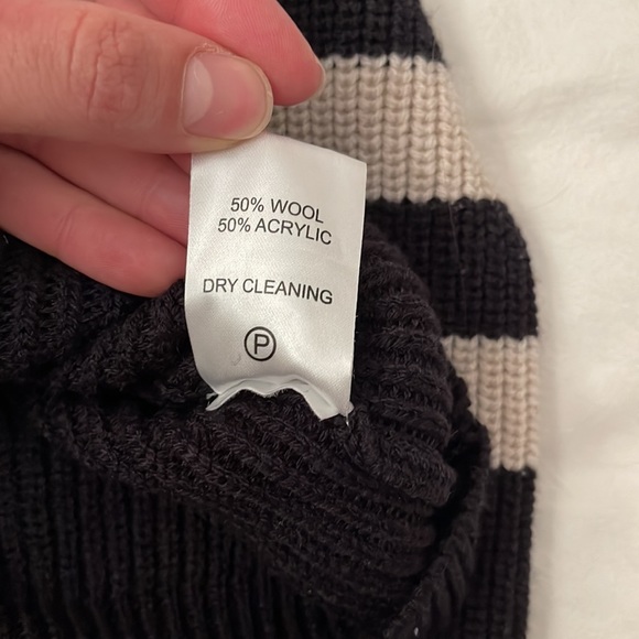 Knit Navy Blue Sweater - Velvet by Graham and Spencer - Picture 2 of 5